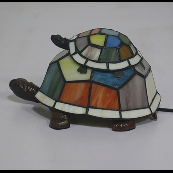 Tiffany Style Turtle Mama and Child Lamp - Picture 2 of 4